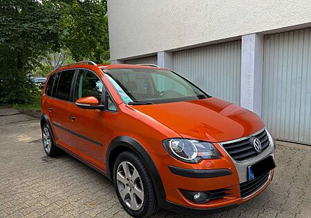 VW Touran Volkswagen Volkswagen Cross 2009 1.9