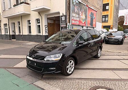 VW Sharan Volkswagen 20 TDI Style BMT*DSG*NAVI*