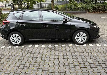 Toyota Auris 1.2 Turbo Design Edition