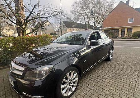 Mercedes-Benz C 180 Coupe BlueEFFICIENCY