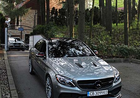Mercedes-Benz C 63 AMG C63 S Edition One