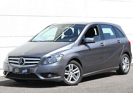 Mercedes-Benz B 180 1.8 CDI Navi Automatik AHK Sitzheizung
