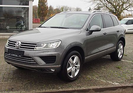 VW Touareg Volkswagen V6 TDI/ Terrain Tech/Pano/Sthzg./Ahk.