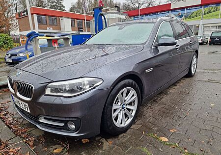 BMW 530d 530 5er Touring Diesel xDrive Touring Aut.