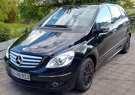 Mercedes-Benz B 170