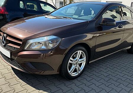 Mercedes-Benz A 200 A200 (Typ 245G)