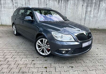 Skoda Octavia 2.0 TFSI DSG RS Combi*Xen*Navi*Leder*3Hd