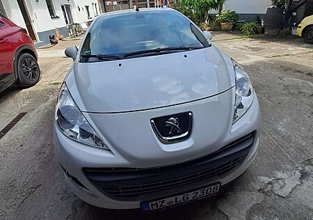 Peugeot 207 CC 120 VTi Roland Garros