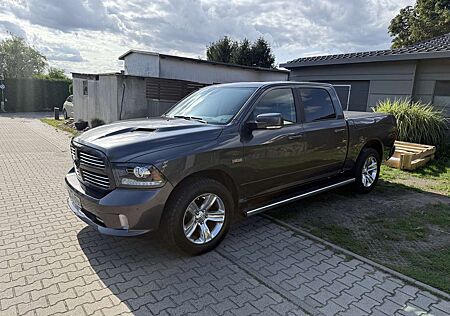 Dodge RAM sport Vollausstattung Luftfahrwerk LPG