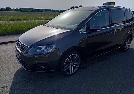 SEAT Alhambra FR-Line 7-Sitzer DSG Panoramadach Standheizung Kindersitze AHK