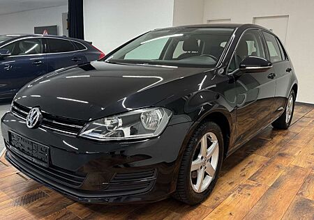 VW Golf Volkswagen VII Lim. 1.2 BMT.NAVI.KLIMA.1.Hand.SHZ.PDC