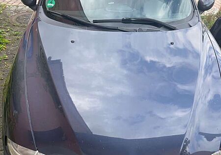 Alfa Romeo 147 Diesel 5-Türer 1.9 JTD Distinctive