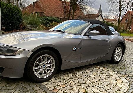 BMW Z4 2.5si 2. Hand Scheckheft Navi .