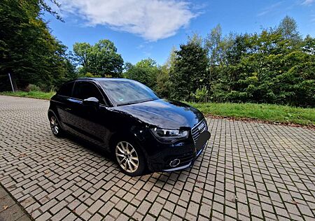 Audi A1 1.6 TDI Ambition 105 PS