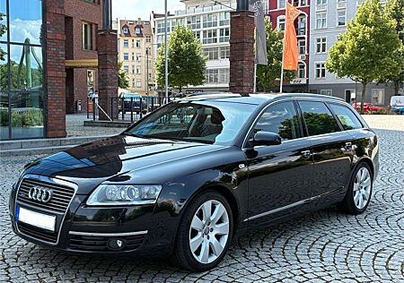 Audi A6 Avant 3.0 TDI DPF quattro tiptronic
