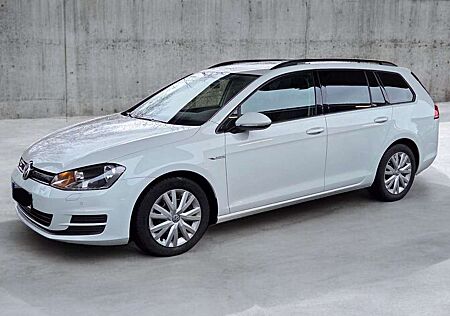 VW Golf Variant Volkswagen Comfortline BlueMotion