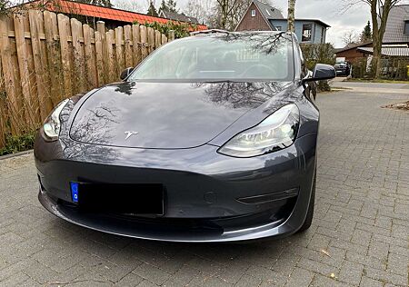 Tesla Model 3 Langstreckenbatt. Allradantrieb Dual Motor