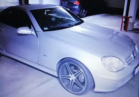 Mercedes-Benz SLK 320