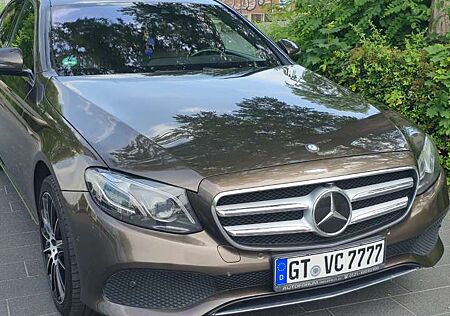 Mercedes-Benz E 350 BlueTEC 9G-TRONIC Elegance