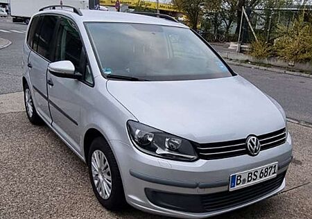 VW Touran Volkswagen 1.6 FSI Highline