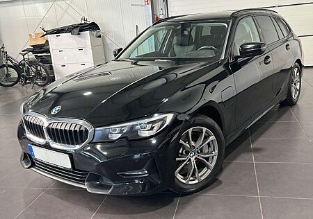 BMW 330 e Touring Automatik **Navi*LED*Virtual*SHZ**