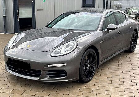 Porsche Panamera Diesel Leder/Navi/20zollTurbo2/1.HD