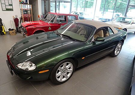 Jaguar XK8 Cabriolet erst 17200km