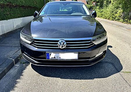 VW Passat Variant Volkswagen 2.0 TDI SCR DSG (BlueM. Tech) Highl