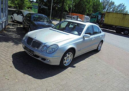 Mercedes-Benz E 200 Kompressor (211.042) Autom. GSD