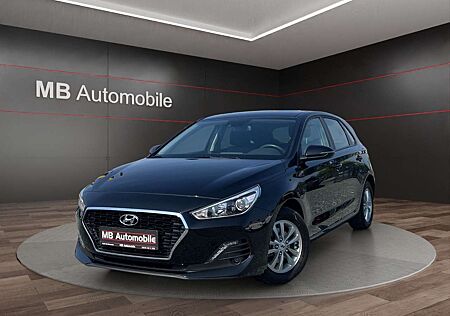 Hyundai i30 1,4 73kW Select Klima/SHZ/PDC/27.800KM!!!