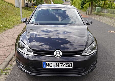 VW Golf Volkswagen 1.2 TSI BlueMotion Technology Cup