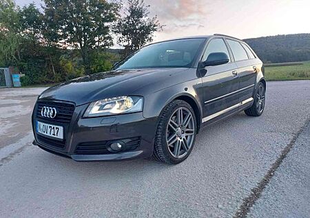 Audi A3 2.0 TDI Sportback DPF S tronic line Sportpaket (pl