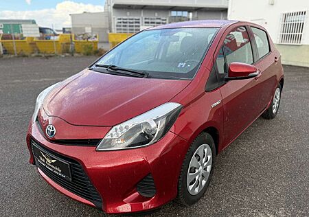 Toyota Yaris Hybrid Life