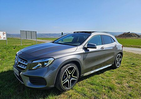 Mercedes-Benz GLA 200 7G-DCT