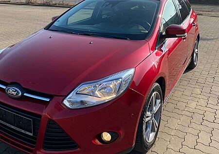 Ford Focus 1.6 TDCi DPF Start-Stopp-System SYNC Edition