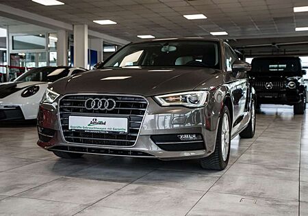 Audi A3 1.2 TFSI Attraction*LED*KLIMA*AZV*SzHg*TÜVNEU