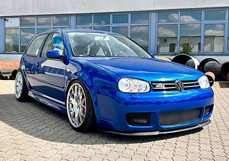 VW Golf Volkswagen 3.2 R32 4Motion