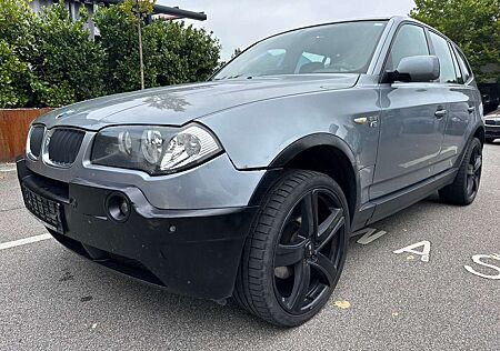 BMW X3 Baureihe 2.5i*xDrive*AHK*