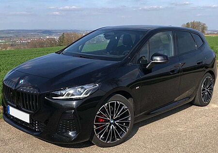BMW 220 i Active Tourer*M Sport*HUD*AHK*360*LED*Aktivsitze