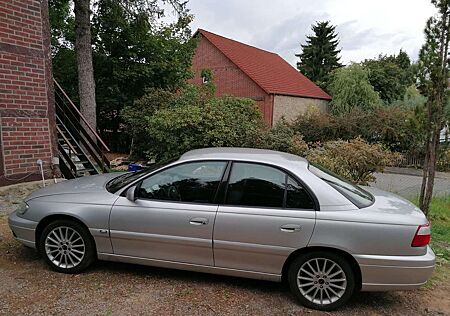 Opel Omega B. TÜV bis 01.2027
