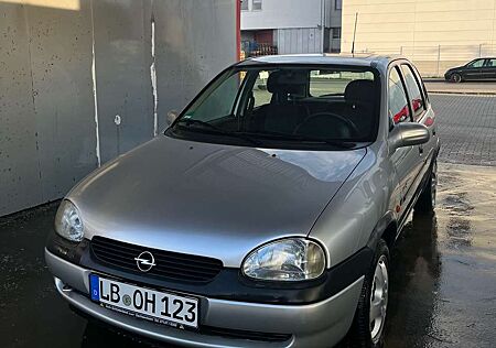 Opel Corsa 12V Edition 100