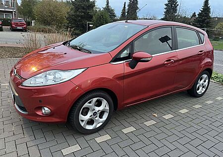 Ford Fiesta 1.4 Titanium 1.Hand Reifen+Service+Zahnriemen neu