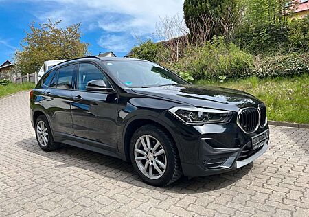 BMW X1 xDrive 18d Advantage -Navi, LED, AHK