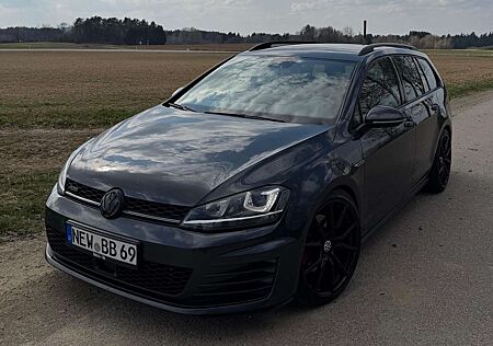 VW Golf Variant Volkswagen GTD BlueMotion Technology DSG