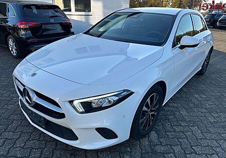 Mercedes-Benz A 180 d 8G Style Navi MBUX LED Spur