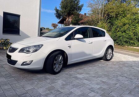 Opel Astra 1.4 Turbo 150 Jahre