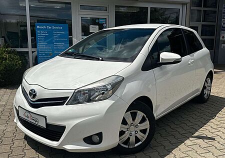 Toyota Yaris 1.3 KAMERA/KLIMA/AHK/BLUETOOTH/2.HAND
