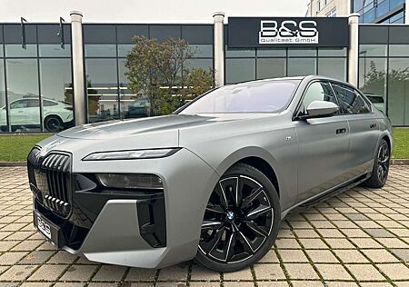 BMW 740 d xDrive M Sport ACC,HUD,SKYL,B&W,LUFT,AHK,TV