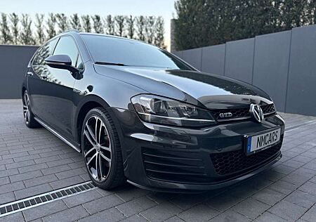 VW Golf Volkswagen VII Variant GTD/PANORAMA/STANDHEIZUNG/AHK