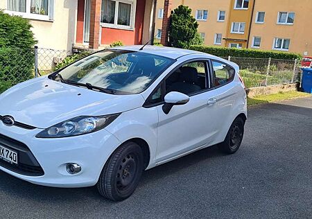 Ford Fiesta 1.25 Champions Edition mit Tüv